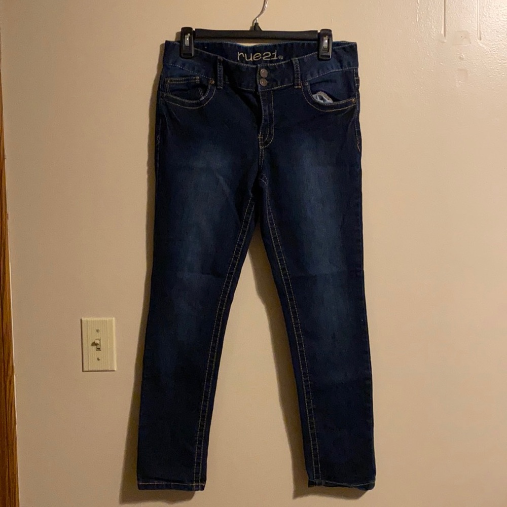 Rue 21- Short Midrise Skinny- Size 9/10